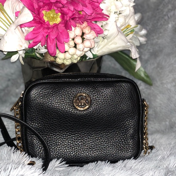 MK Michael Kors Crossbody - Picture 2 of 4